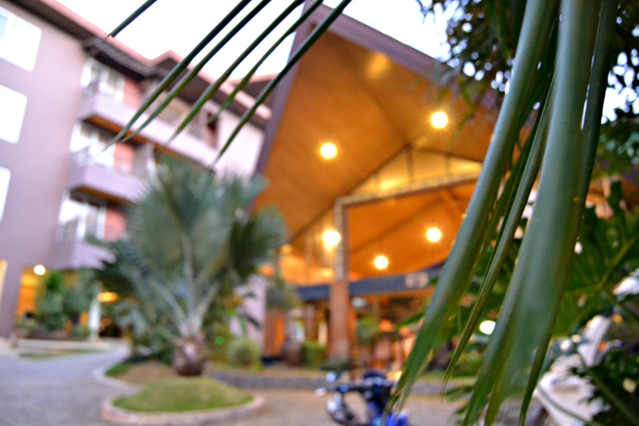 The Palms Of Boracay Hotel Balabag  Екстериор снимка